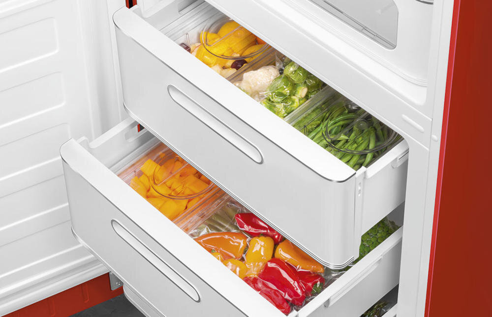 SMEG FAB32LRD5 lodówka statyczna zamrażarka druciana półka multiflow funkcja równomierne chłodzenie wnętrze zimne powietrze