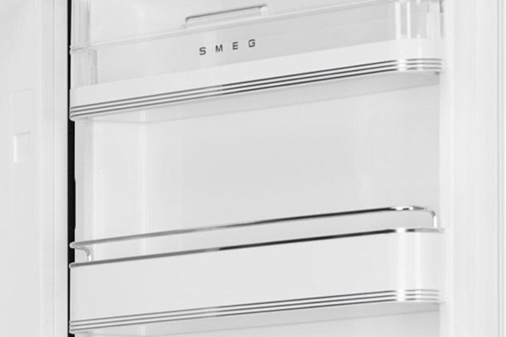 SMEG FAB32RPB5 lodówka półeczki balkoniki przechowywanie produkty spożywcze napoje nabiał jajka porządek