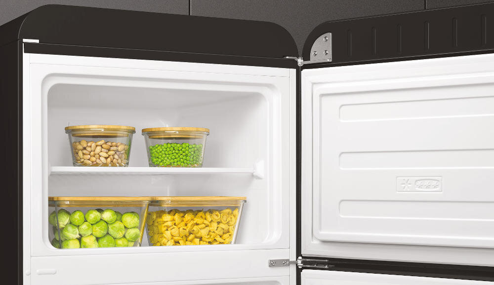 SMEG lodówka statyczna zamrażarka druciana półka multiflow funkcja równomierne chłodzenie wnętrze zimne powietrze