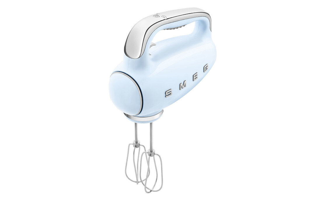 Mikser SMEG HMF01PBEU Błękitny Moc, która robi różnicę Silnik o mocy 250 W płynna wydajna praca komfort