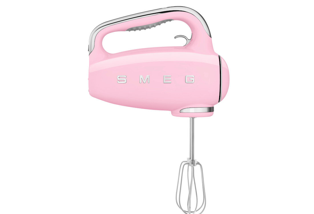 Mikser SMEG HMF01PKEU Różowy Pewny chwyt i wygoda Ergonomiczny uchwyt z antypoślizgowym wykończeniem wygodne trzymanie dobrze leży w dłoni komfort użytkowania i precyzja ruchów