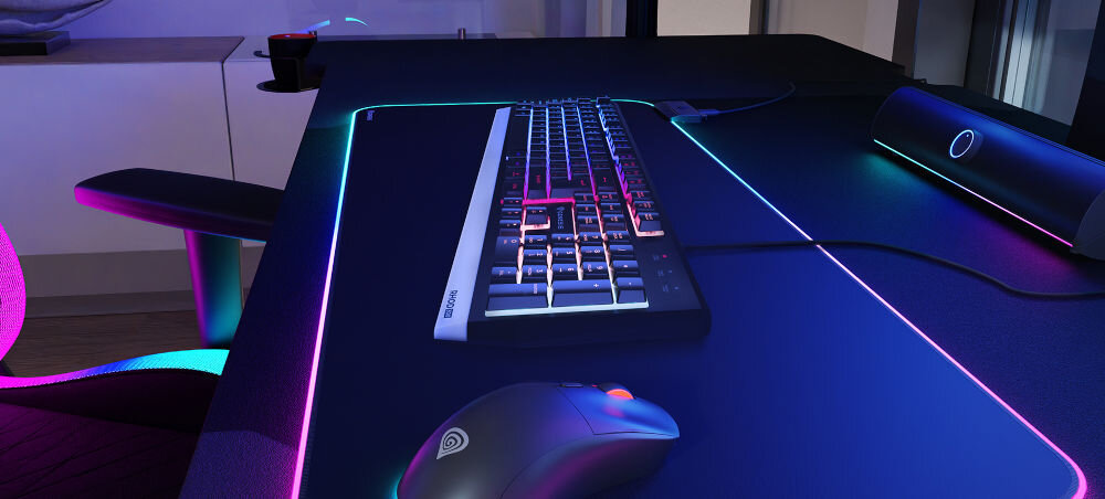 Klawiatura GENESIS Rhod 300 RGB precyzyjna kontrola w grze, klawiatura pod lekkim skosem na czarnym blacie w tle neony