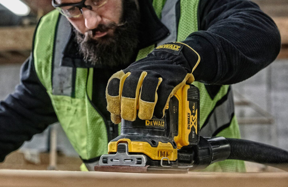 Szlifierka oscylacyjna DEWALT DCW200P2 wysokiej klasy elektronarzędzie do precyzyjnej obróbki drewna