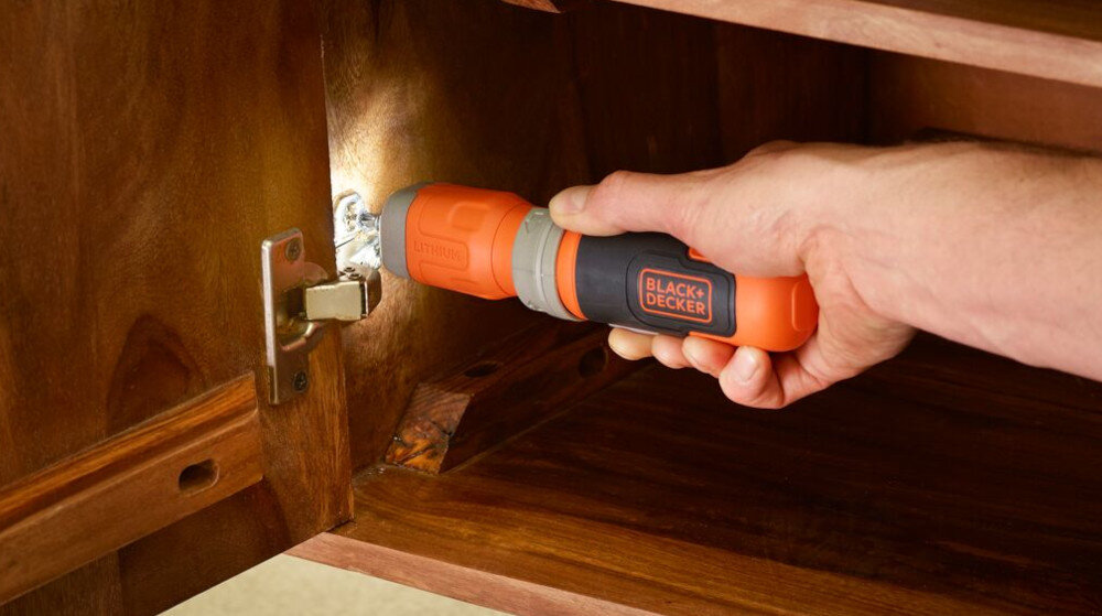 Wkrętak akumulatorowy BLACK&DECKER BCF603C-QW duża dioda LED doskonała widoczność eliminując cienie
