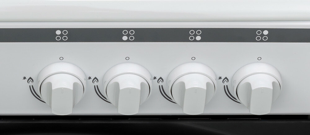 Kuchnia FINLUX FC 562WGW obsługa palników komfort kontrola