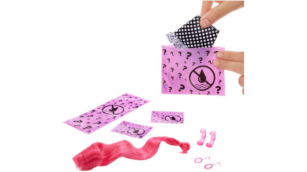 Lalka Barbie Color Reveal Monochrom  - zabawa