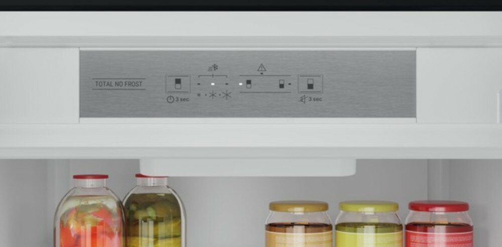Lodówka HOTPOINT HAC20 T323 wyświetlacz