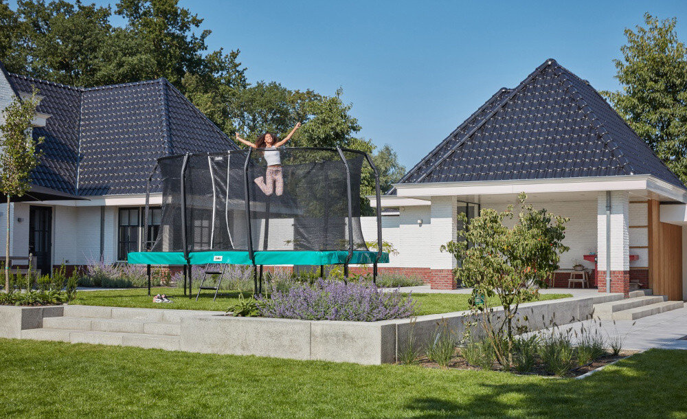 Trampolina SALTA First Class 366 cm rurki miekkie obicie ochrona bezpieczenstwo