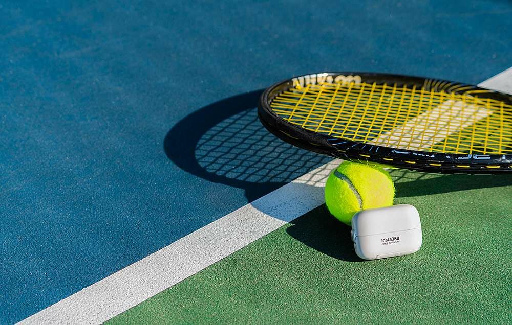 Kamera sportowa INSTA360 Go 2 obraz filmy matryca rozdzielczość stabilizacja ładowanie bateria ładowanie montaż zdjęcia