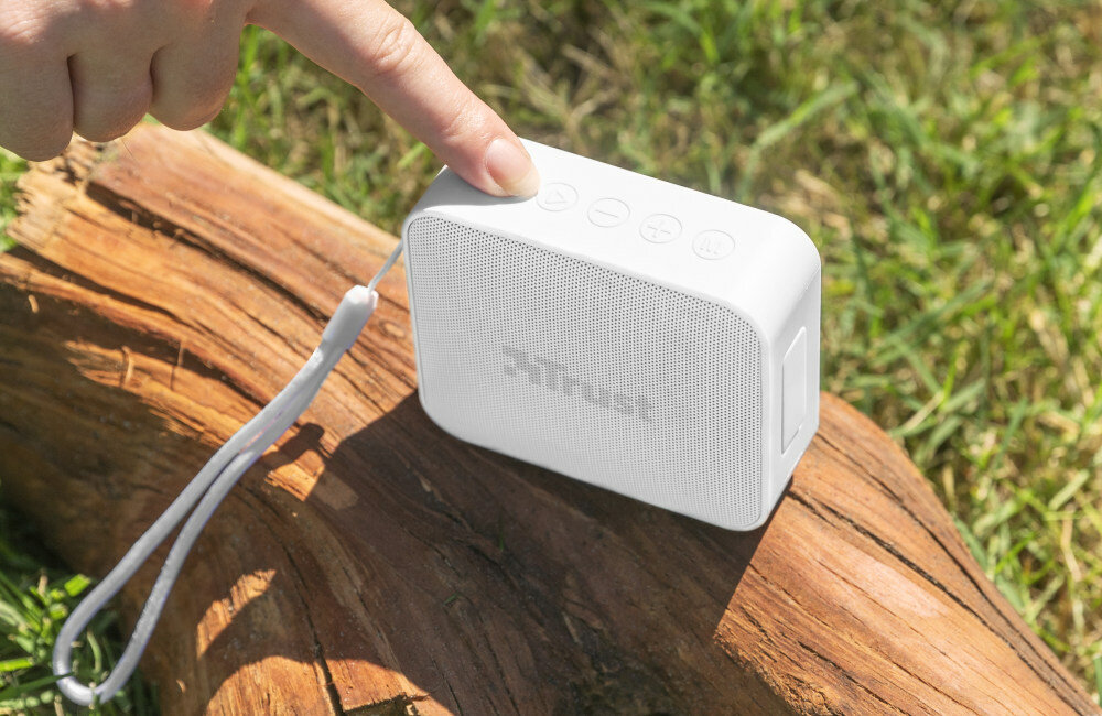 GŁOŚNIK MOBILNY TRUST ZOWY BIAŁY kompaktowy wymiary