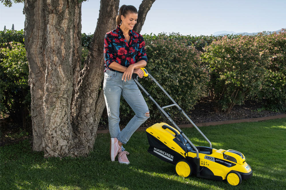 KARCHER mulczowanie zabieg rozdrabnianie trawa skoszona