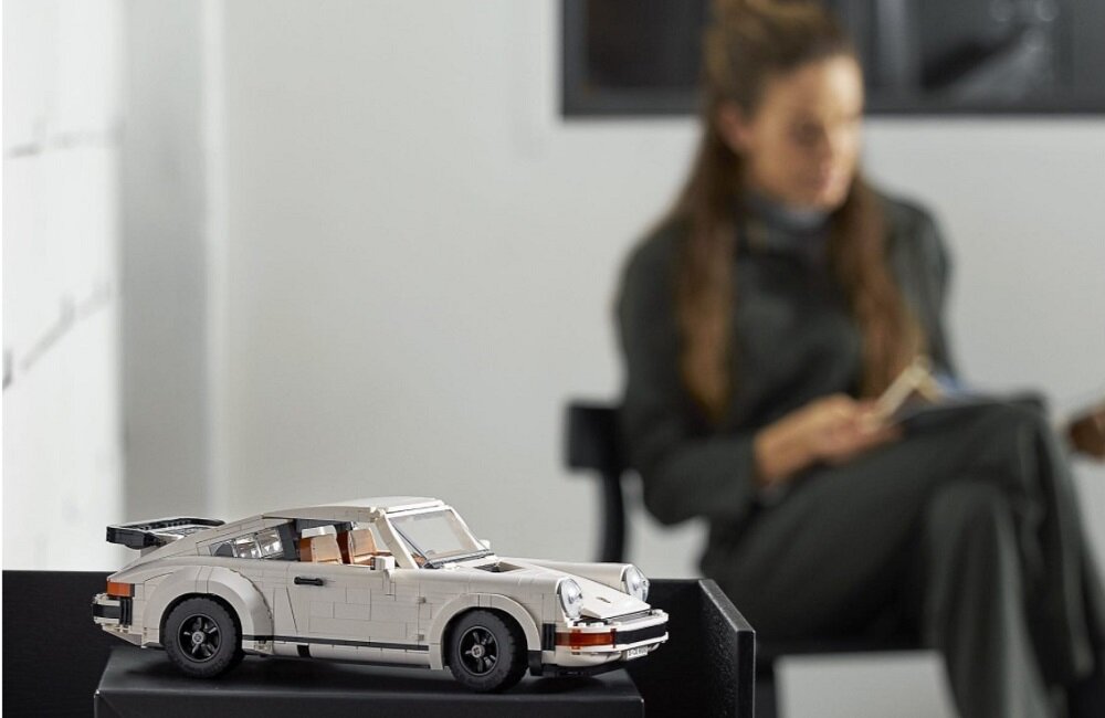 Конструктор LEGO Creator Porsche 911 10295 Цеглинки ідеально підходять один до одного