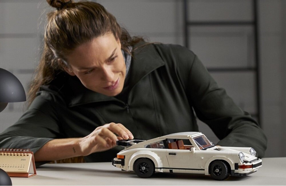 LEGO Creator Porsche 911 10295 Тренування важливих навичок