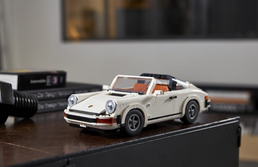 LEGO Creator Porsche 911 10295 Великі можливості для творчих розваг