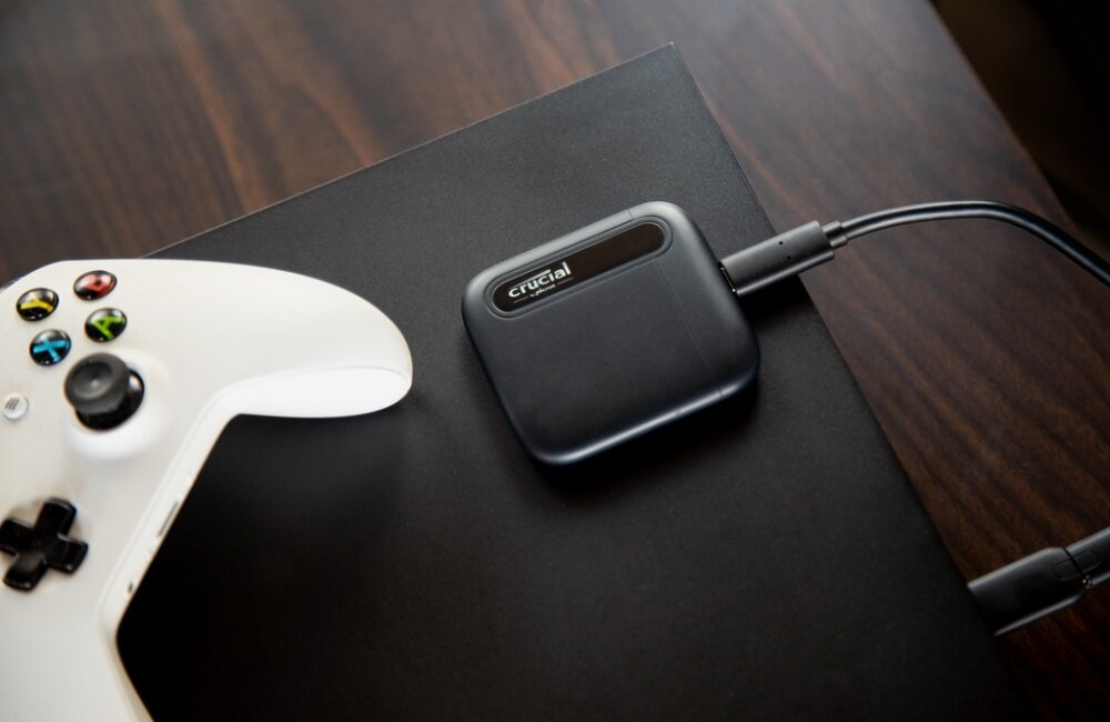 Dysk CRUCIAL X6 Portable
Zachwyca swoim niewielkimi rozmiarami i wielkimi możliwościami Wysoka wydajność działania