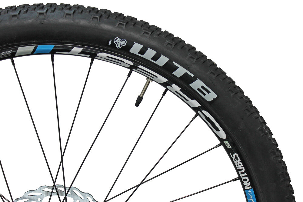 Rower górski MTB TORPADO Nearco N M15 27.5 cala męski Czarno-niebieski kola opony