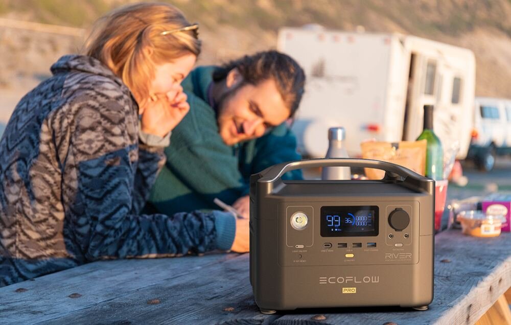 Stacja zasilania ECOFLOW River Pro ładowanie technologia x-stream duży czytelny wyświetlacz