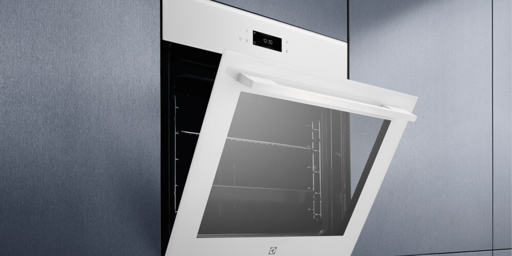 PIEKARNIK ELECTROLUX EOE8P39WV