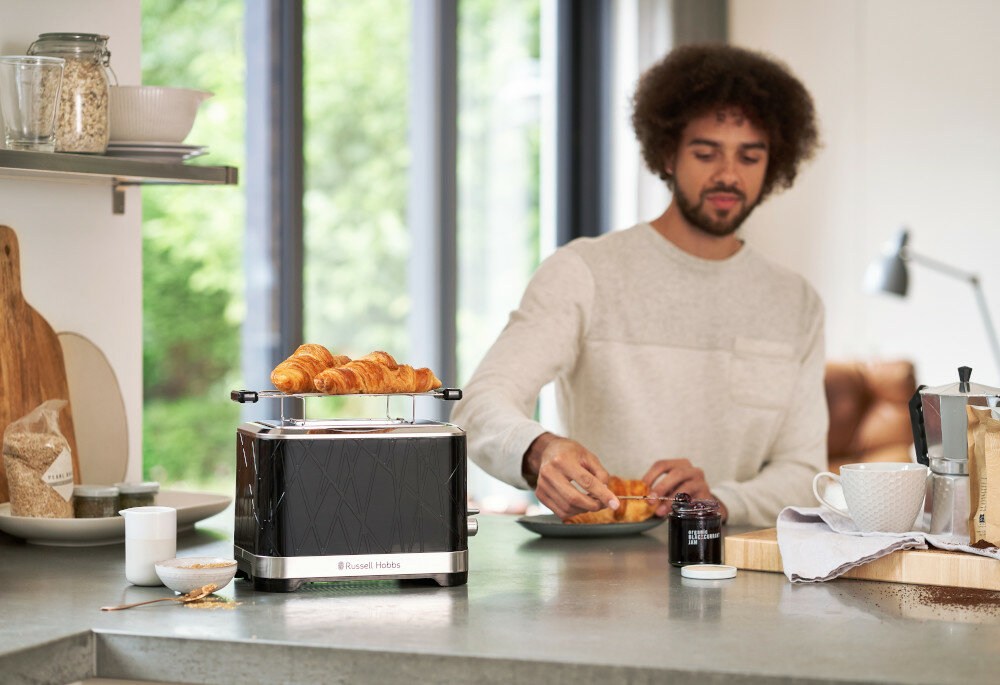 Blender kielichowy RUSSELL HOBBS Sensigence Intelligent 28241-56