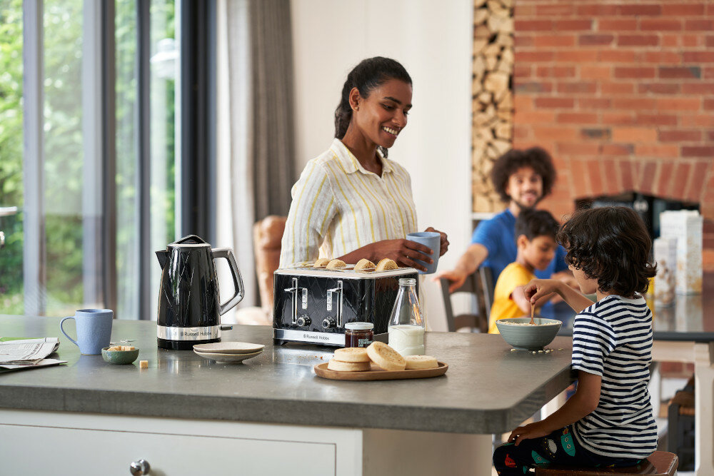 Blender kielichowy RUSSELL HOBBS Sensigence Intelligent 28241-56