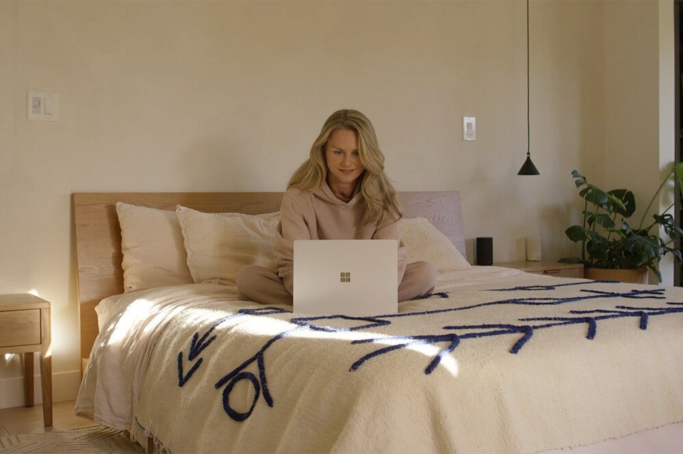 Laptop MICROSOFT Surface 4 - Lekka konstrukcja