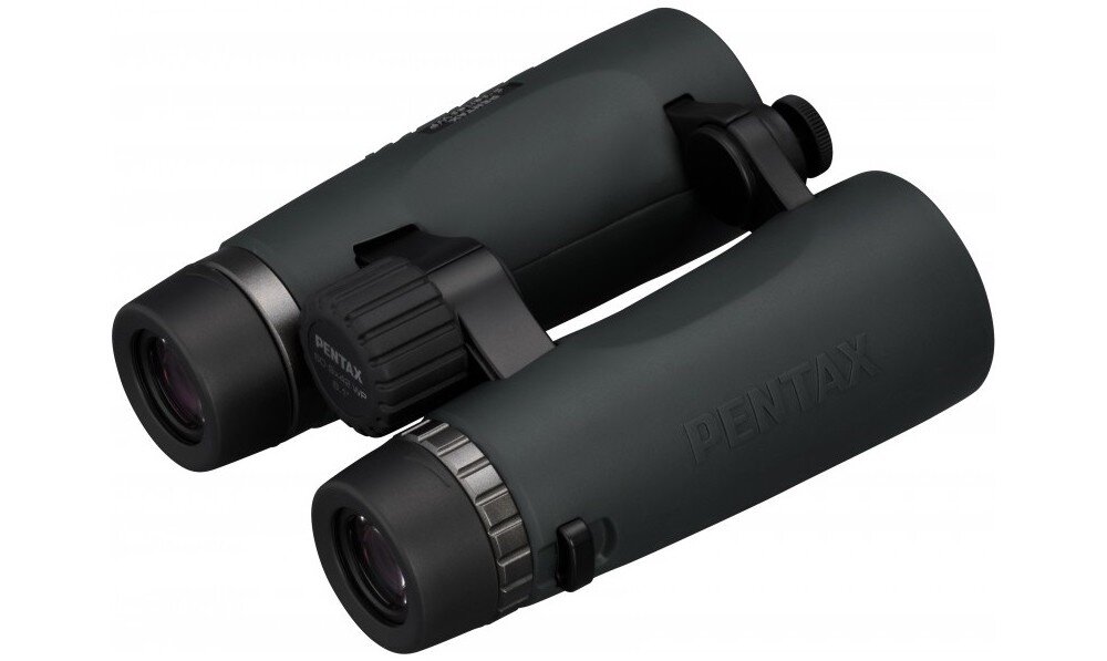 PENTAX SD 9 x 42 WP ergonomiczna obudowa i wygodna obsługa podczas obserwacji