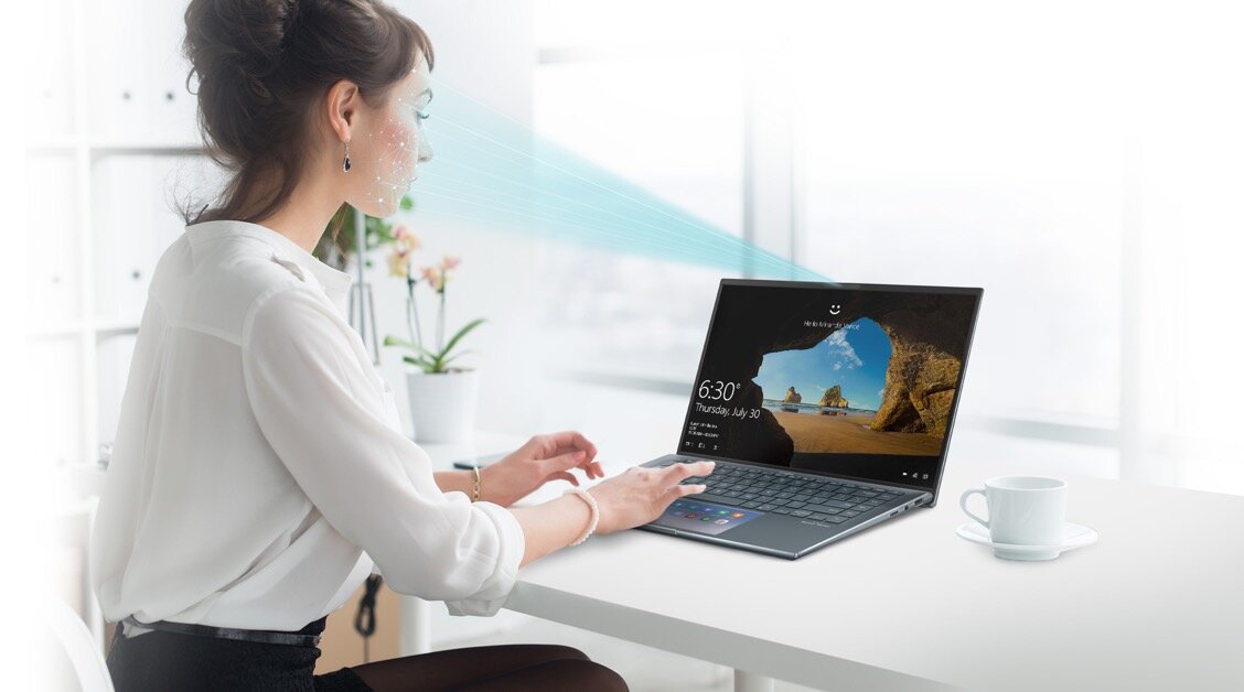 Laptop ASUS ZenBook UX435 - Windows 10 Home 