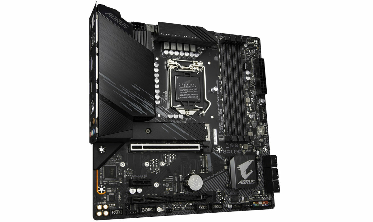 GIGABYTE-B560M-Aorus-Elite-pod skosem2