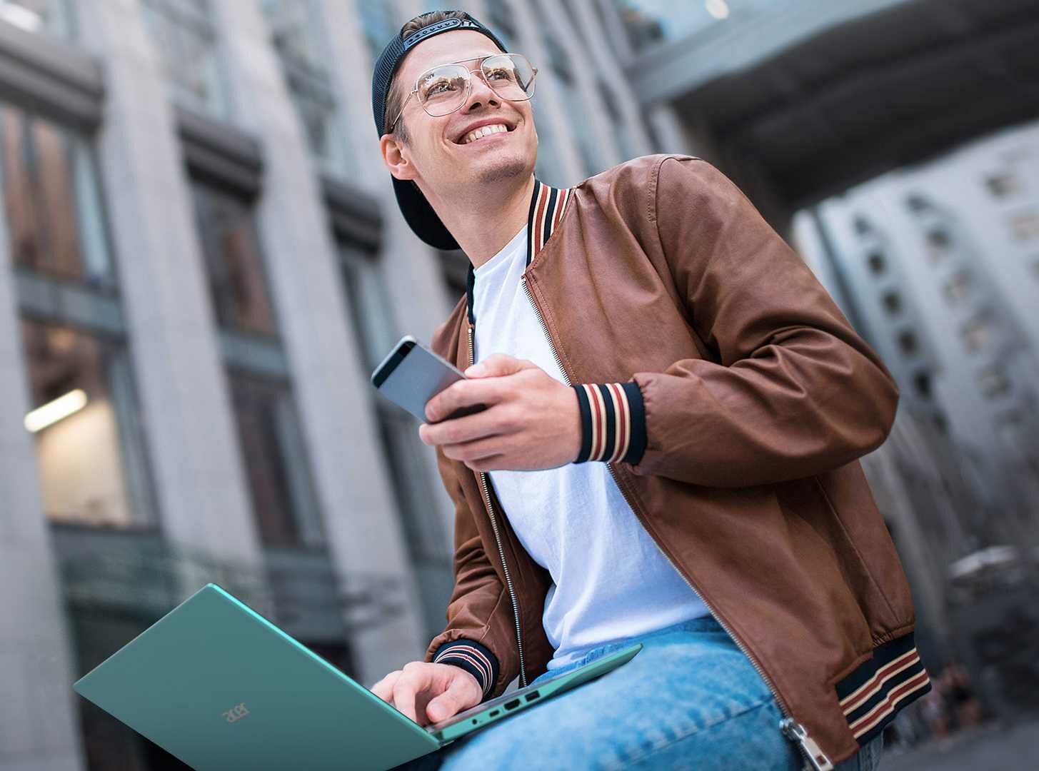 Laptop ACER Swift 3 - Szybkie ładowanie