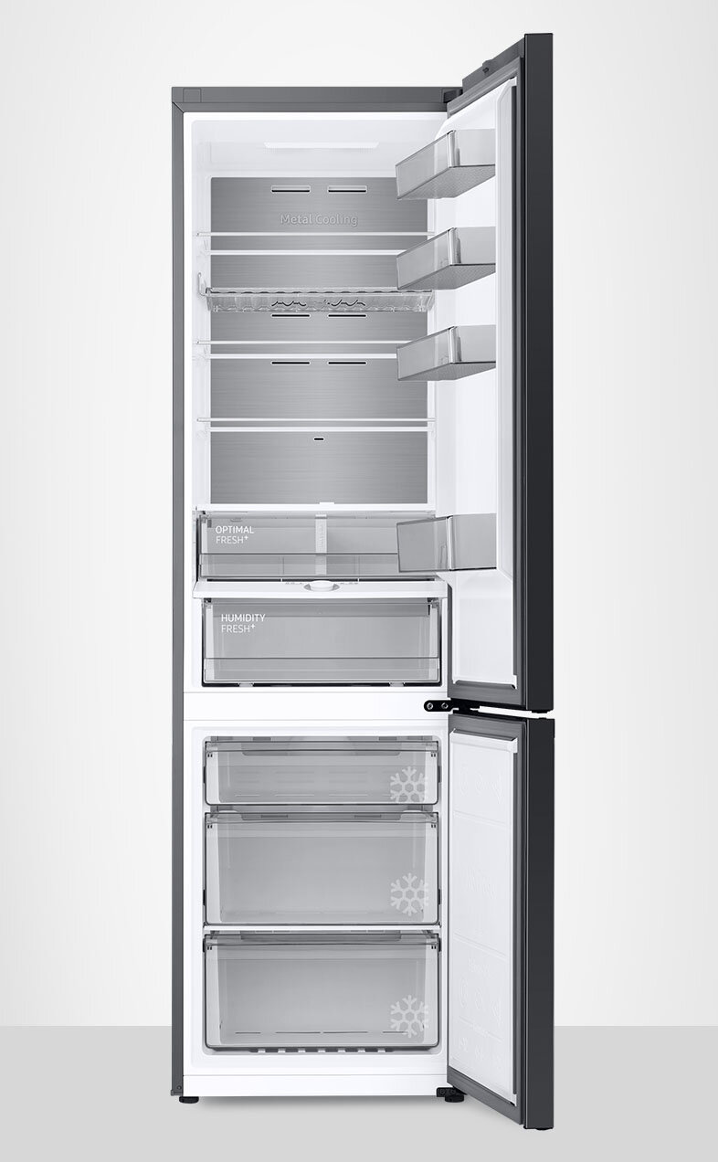 na zdjęciu oraz w Media Expert możesz przekonać się jak wygodnie rozmieszczone są półki, szuflady i pojemniki w lodówce RB38A7B5D22