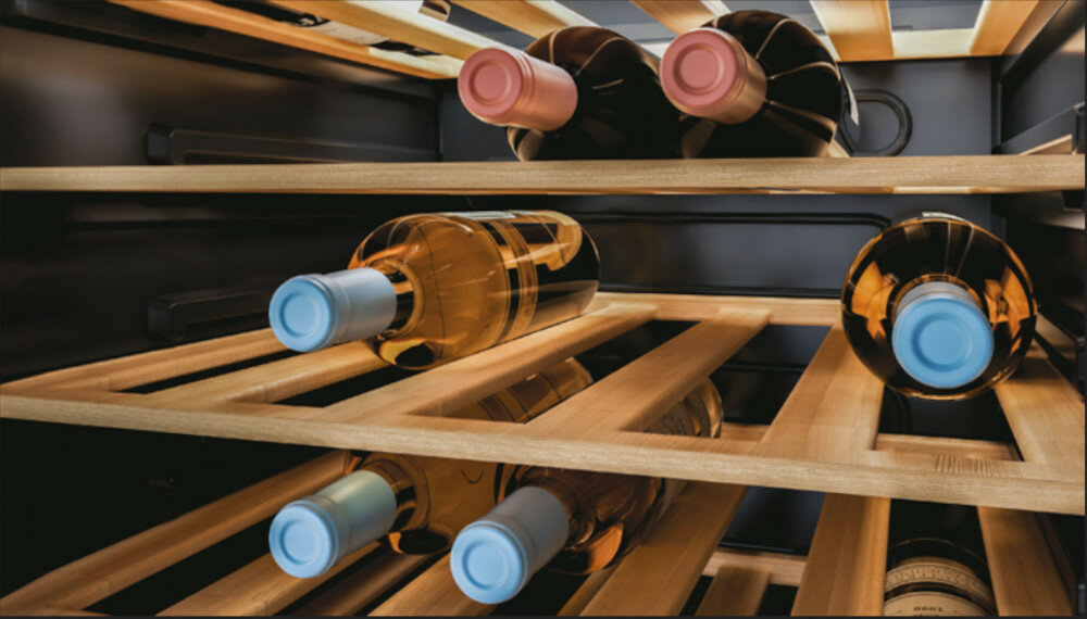 Chłodziarka do wina CANDY CCVB60D półki drewniane