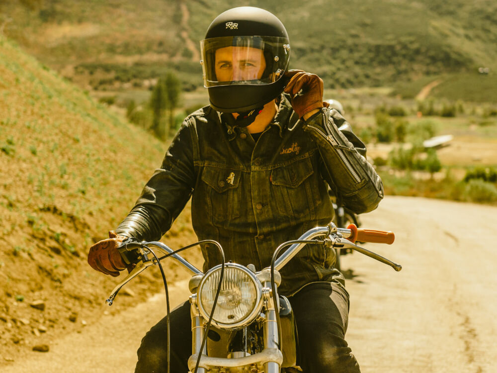 Interkom motocyklowy SENA SF4-02 sterowanie aplikacja parowanie