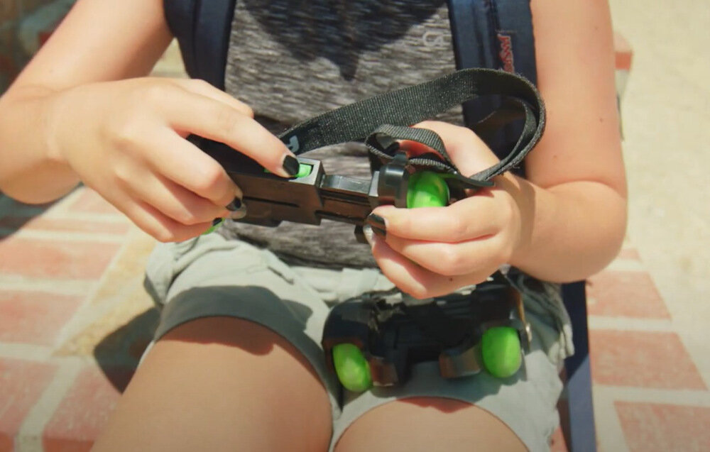 Rolki RAZOR Jetts Mini 25073299 (rozmiar 30-40) Czarno-niebieski systemu quick-click pasek na rzepy