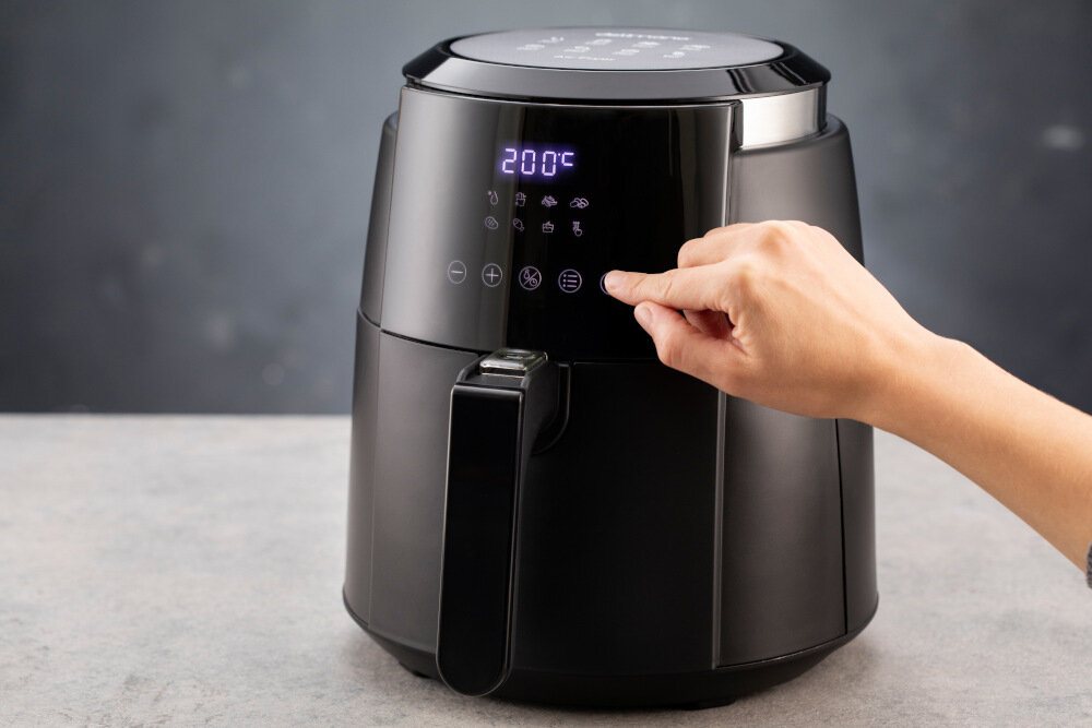Frytkownica beztluszczowa DELIMANO Air Fryer Deluxe Noir 110069919 automatyczne wylaczenie z sygnalem dzwiekowym przejrzysty cyfrowy wyswietlacz dotykowy