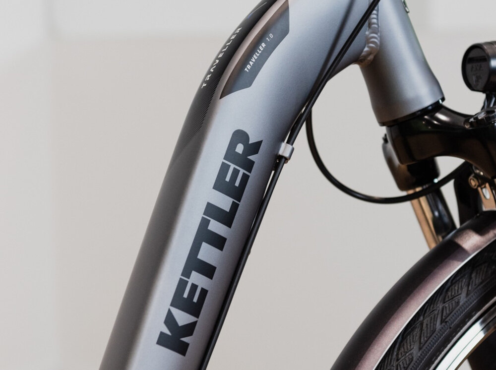 Rower trekkingowy KETTLER Traveller 1.0 21G 28 cali damski Srebrny rama aluminiowa 20-calowa odporna na korozję wybór rozmiaru ramy Twój wzrost mierzony w zrelaksowanej pozycji typ roweru dla osób o wzroście od 171 do 176 cm.