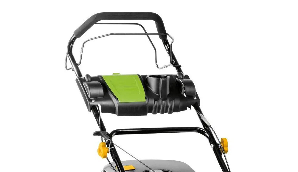 Kosiarka spalinowa FIELDMANN FZR 4611-144B bardzo komfortowa raczka ergonomiczna forma miekkie wykonczenie uchwytu