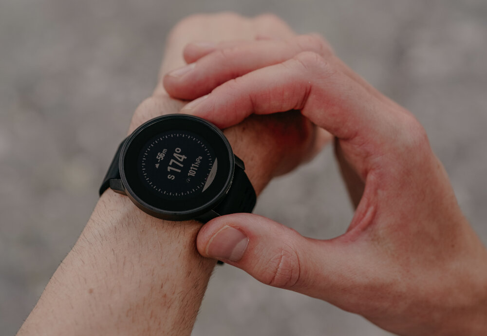 ZEGAREK SUUNTO 9 PEAK GRANITE BLUE TITANIUM KOMFORT najtrwalszy najmniejszy
