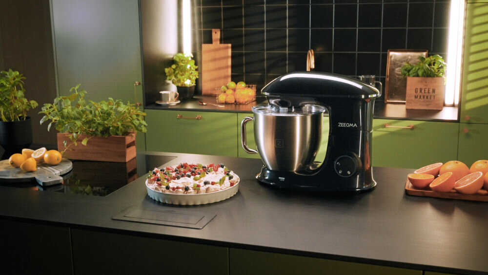 Robot kuchenny planetarny ZEEGMA Planeet Chef (2200W) silnik moc szczytowa 2200 W wyjątkowa wydajność najbardziej wymagające zadania mieszanie ugniatanie metalowy napęd Metal Gear System efektywne działanie płynność pracy w kazdej kuchni