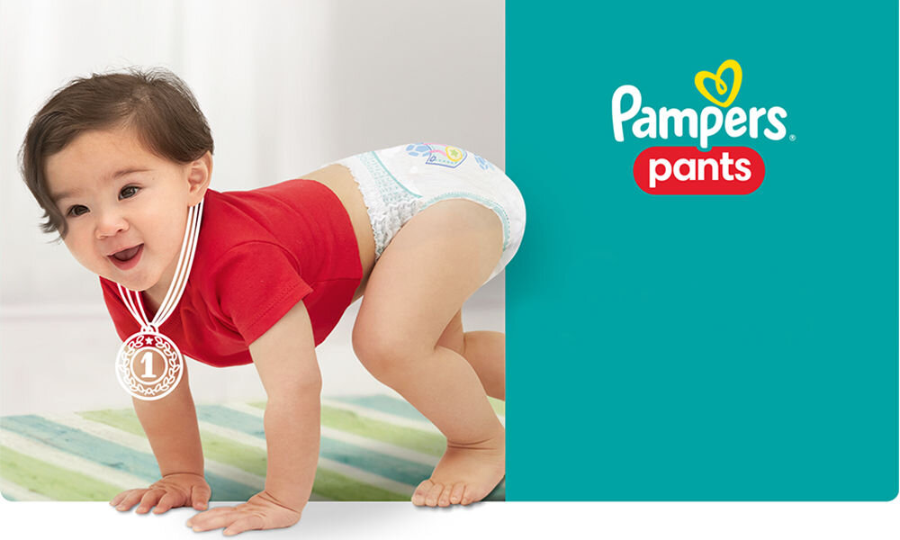 Pieluchomajtki PAMPERS Pants 5 (152 szt.) na dziecku