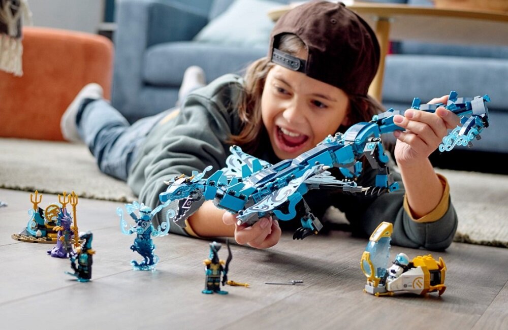 LEGO Ninjago Smok Wodny 71754 Zachwyci każdego przenosząc w wyobraźni do morskich głębin Kreatywna zabawa