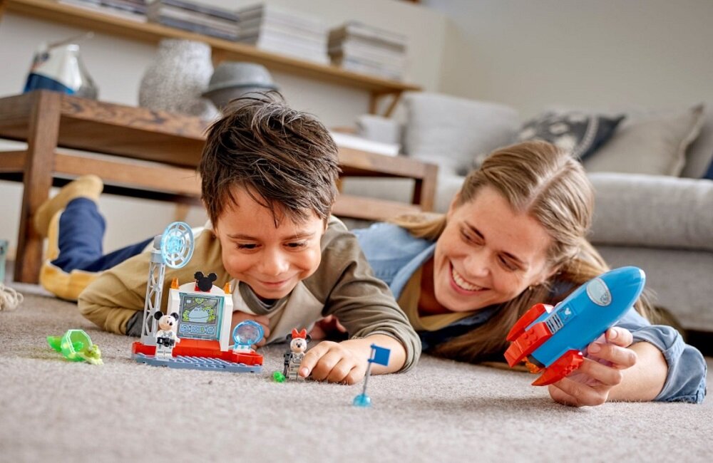 LEGO Disney Mickey and Friends Kosmiczna rakieta Myszki Miki i Minnie 10774 Kosmicznie odjechana zabawa Wiele godzin ciekawej zabawy