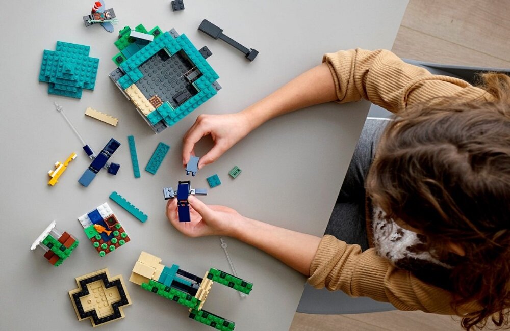 LEGO Minecraft Podniebna wieża 21173 Wznieś się na wyżyny kreatywności w Minecrafcie