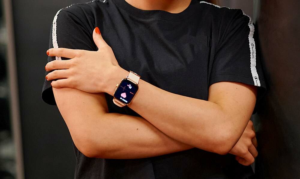 Smartwatch GARETT Sport Activity ekran bateria pasek wykonanie odporność funkcje monitoring pomiar aplikacja łączność odbieranie dzwonienie
