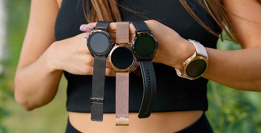 Smartwatch GARETT Women Maya   ekran bateria pasek wykonanie odporność funkcje monitoring pomiar aplikacja łączność odbieranie dzwonienie 