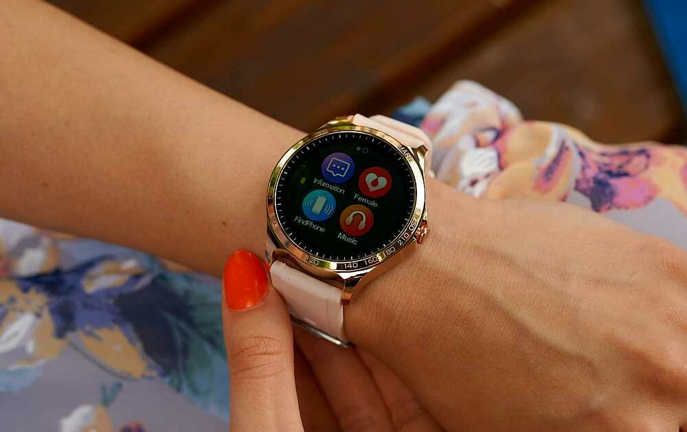 Smartwatch GARETT Women Maya   ekran bateria pasek wykonanie odporność funkcje monitoring pomiar aplikacja łączność odbieranie dzwonienie 