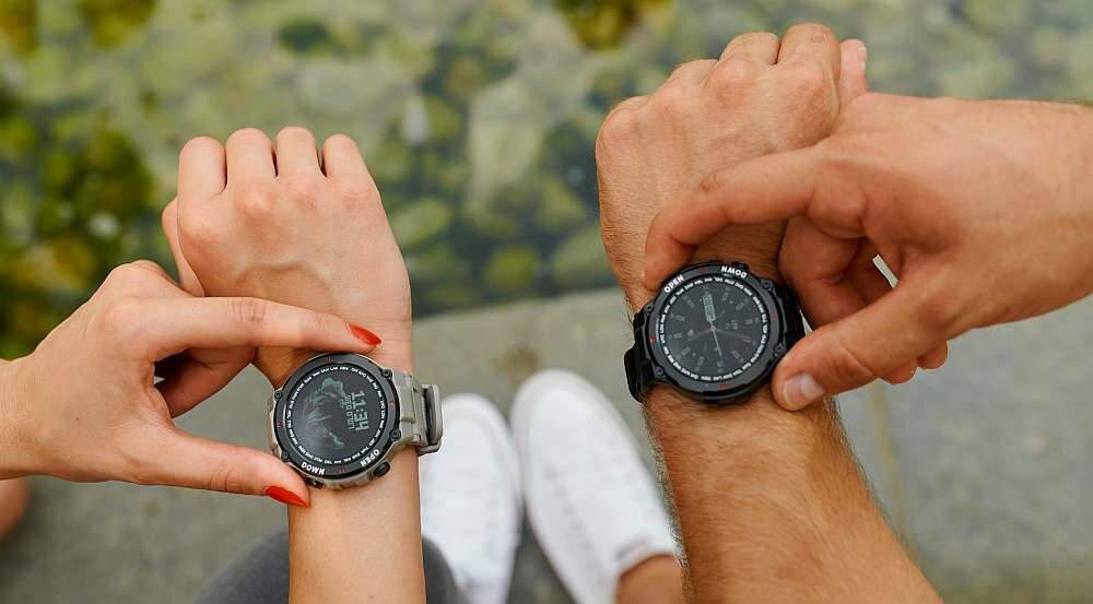 Smartwatch GARETT Sport Tactic ekran bateria pasek wykonanie odporność funkcje monitoring pomiar aplikacja łączność odbieranie dzwonienie