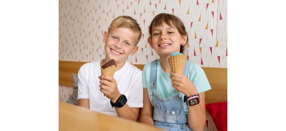 Smartwatch GARETT Kids Trendy 4G ekran bateria ładowanie monitoring zdrowie gps lte aparat dzwonienie połączenie nadzór pasek