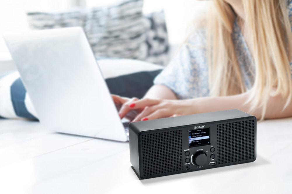 Radio internetowe TECHNAXX TX-153 - Odtwarzaj muzykę z USB