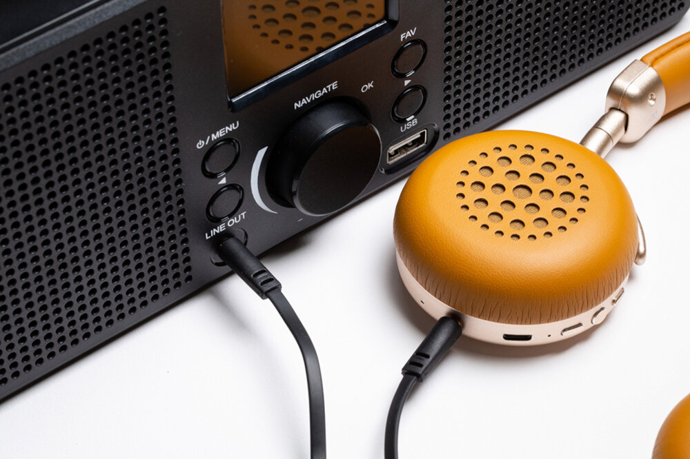 Radio internetowe TECHNAXX TX-153 - Bogaty wybór stacji radiowych, Wi-Fi