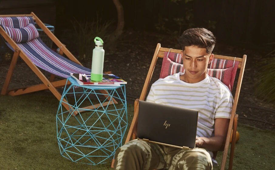 Laptop HP Spectre x360 - podświetlana klawiatura elegnacki wygląd